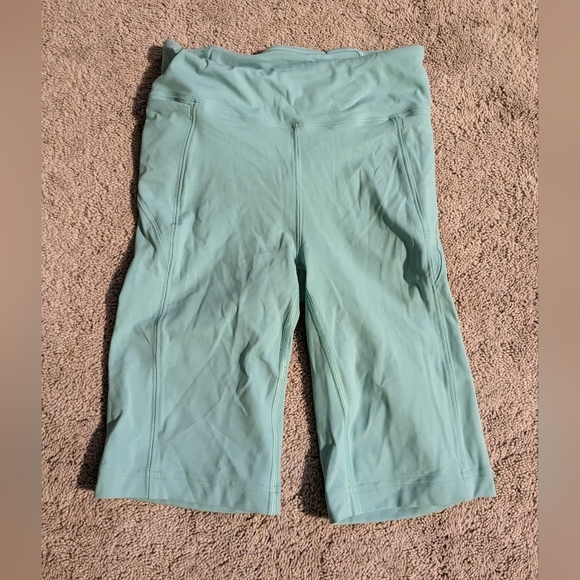 Lululemon On Pace Short size 4 - Picture 7 of 8